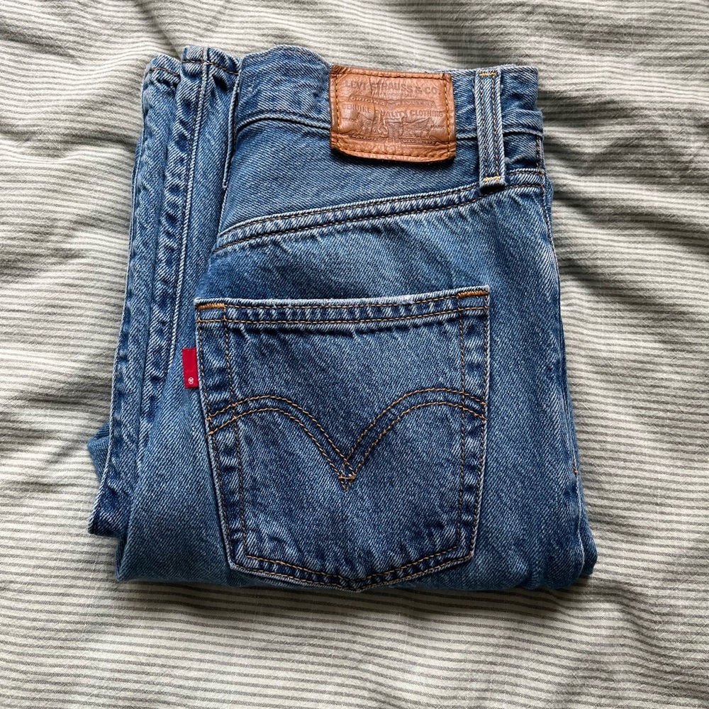 Levi’s Ribcage Straight Jeans - Picture 5 of 6